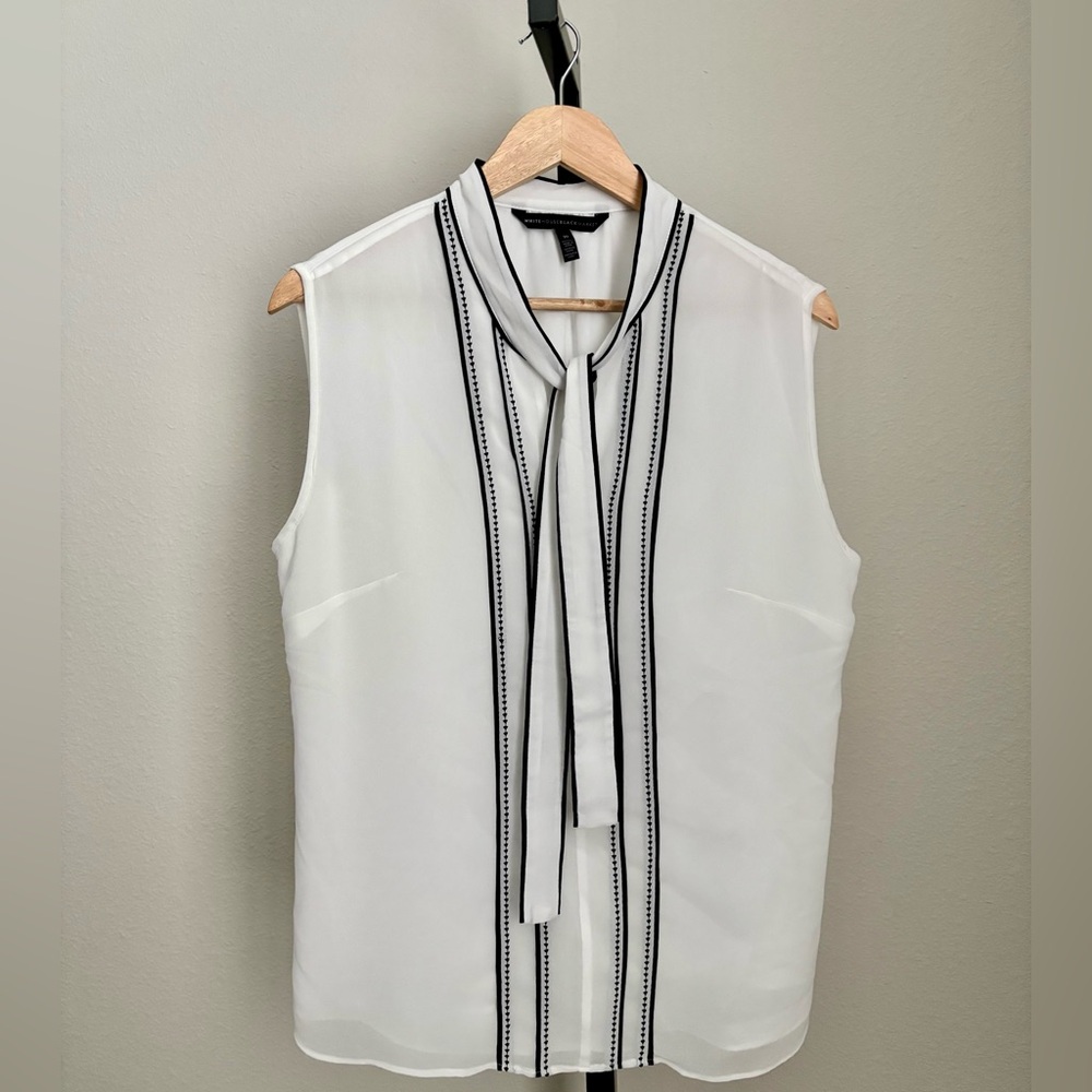 White House Black Market Sleeveless Tie Front Blouse